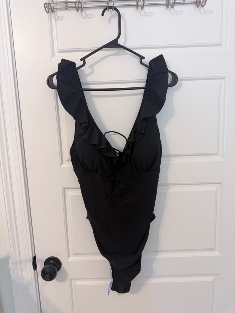 Cupshe Black Ruffle-Trim One-Piece Swimsuit